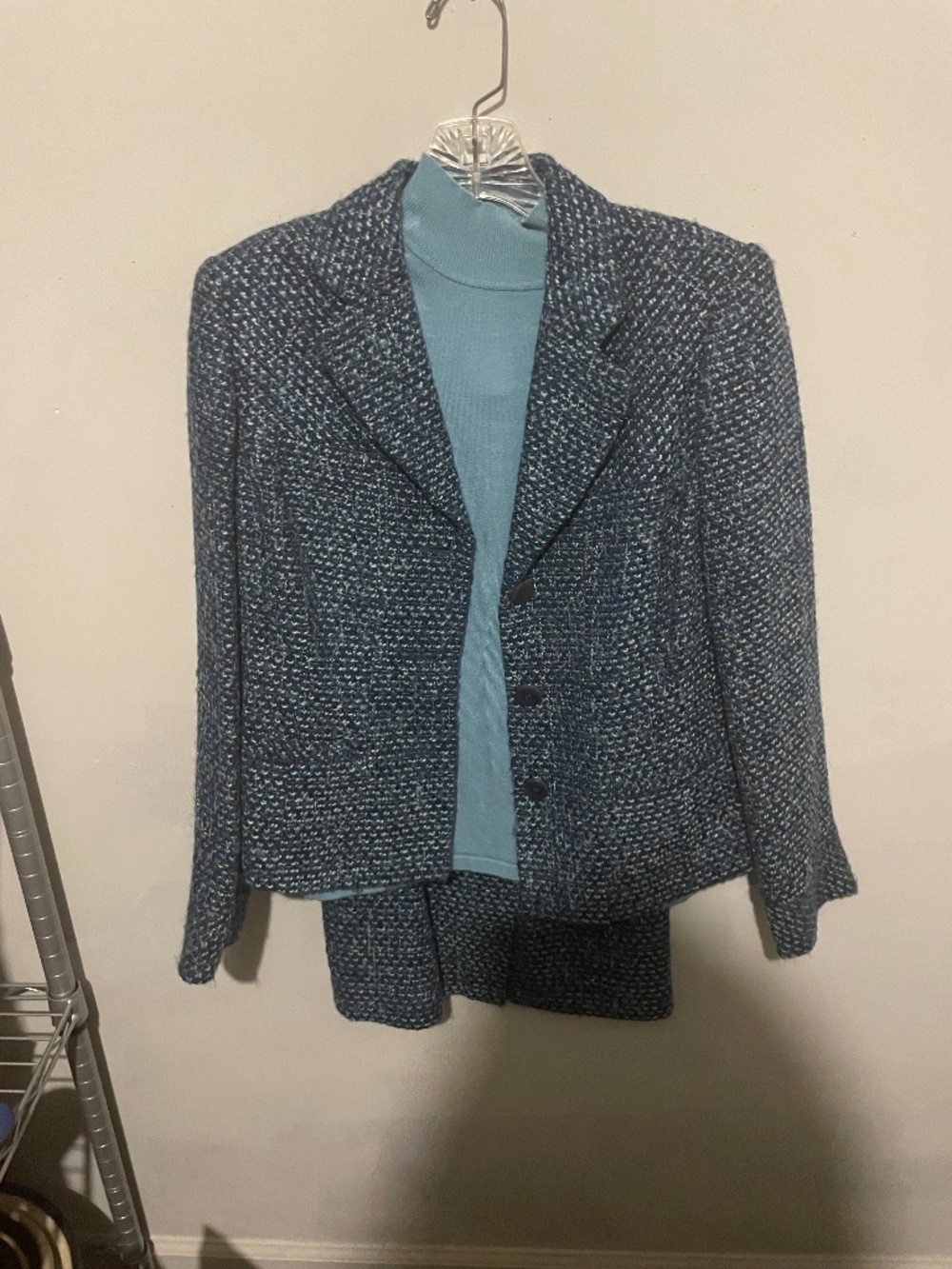 Kasper Women’s size 8 three-piece  blue suit